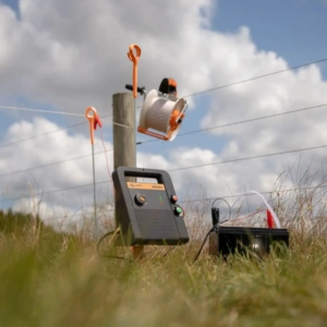 Gallagher MBS200 Energiser Mains / Battery / Solar - Image 3