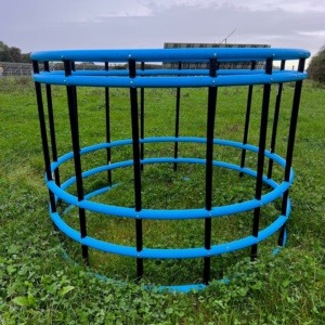 Ringo Plastic Bale Feeders - Lightweight & Versatile