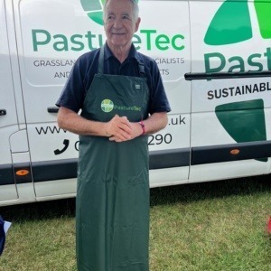 Pasturetec Waterproof Dairy Apron
